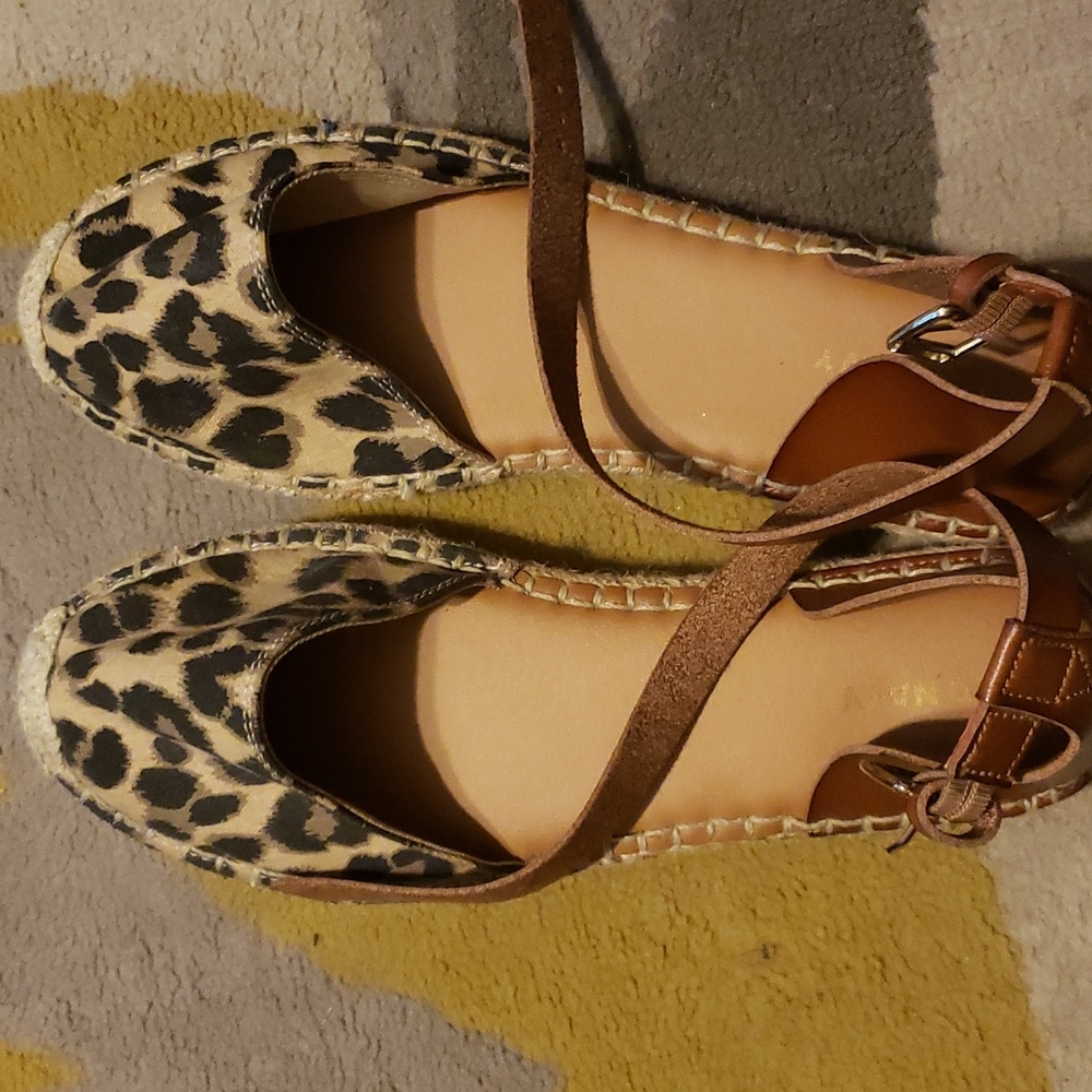 Old Navy Ladies sz 9 shoes